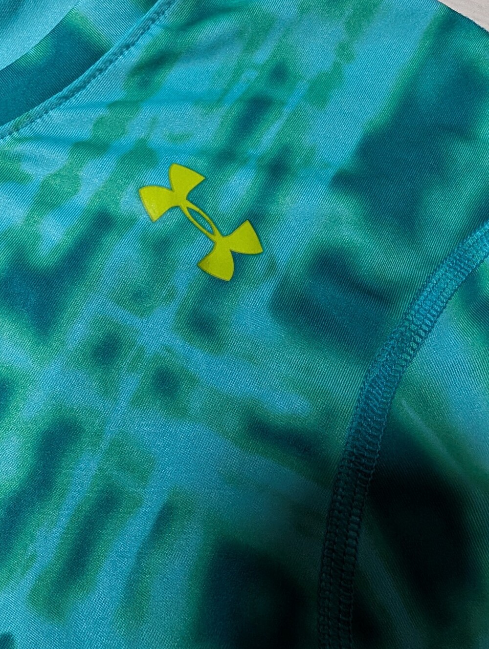 Under Armour HeatGear Long Sleeve Athletic Shirt XL Teal Blue Printed Top - Picture 5 of 11